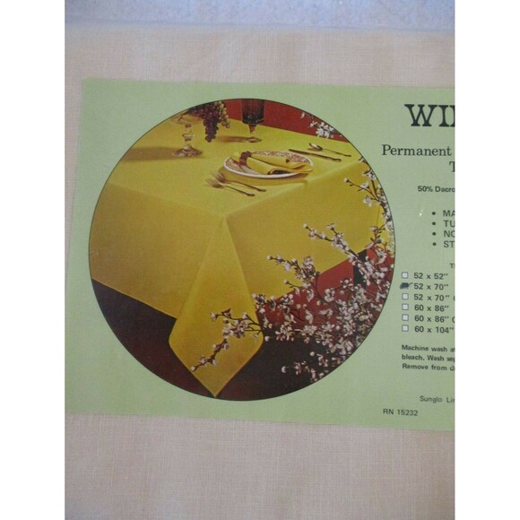 Vintage Windsor Holiday Tablecloth by Sunglo Linen Co. 52 x 70 NOS - Picture 5 of 6